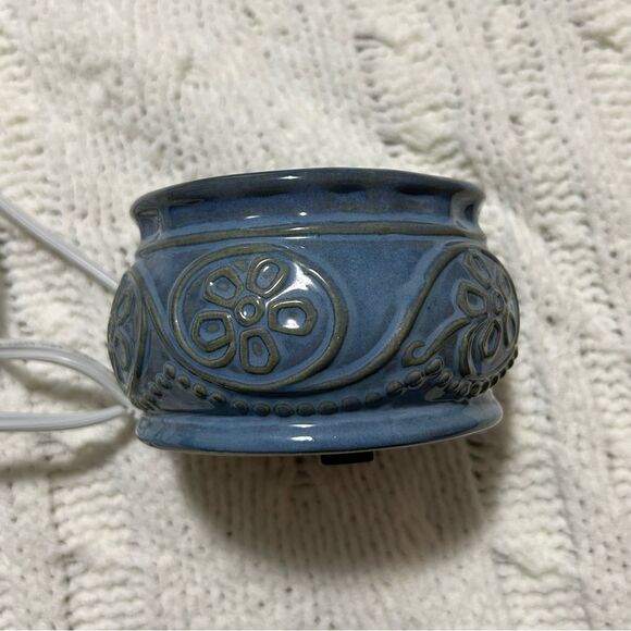 Intertek Blue Candle Warmer - Picture 1 of 4